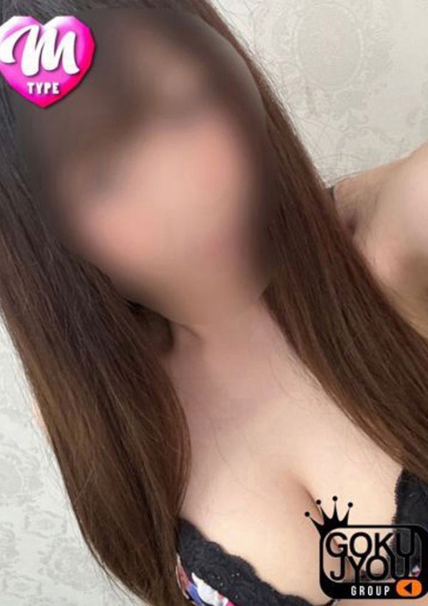 縛られた僕は極上な痴女たちの性奴隷 みい