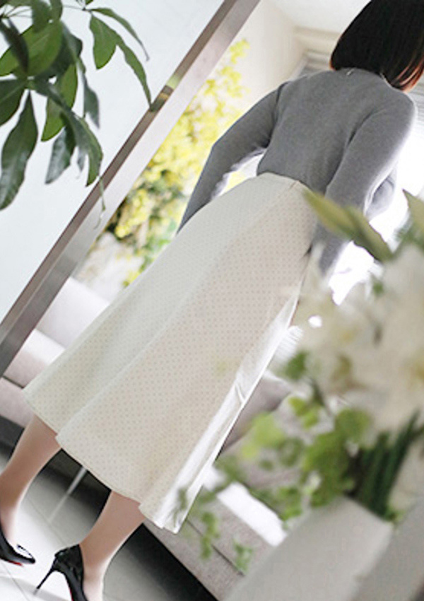 人妻出逢い会 百合の園 池袋店 西岡(にしおか)