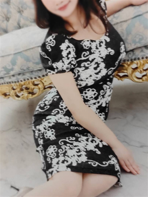 人妻専門ミセスレヴォアール 一色  景子