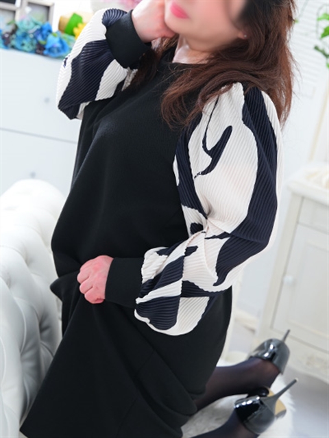 人妻専門ミセスレヴォアール 林 玲子