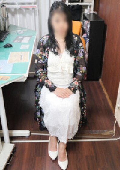 誘惑マル秘ミセス 秋山