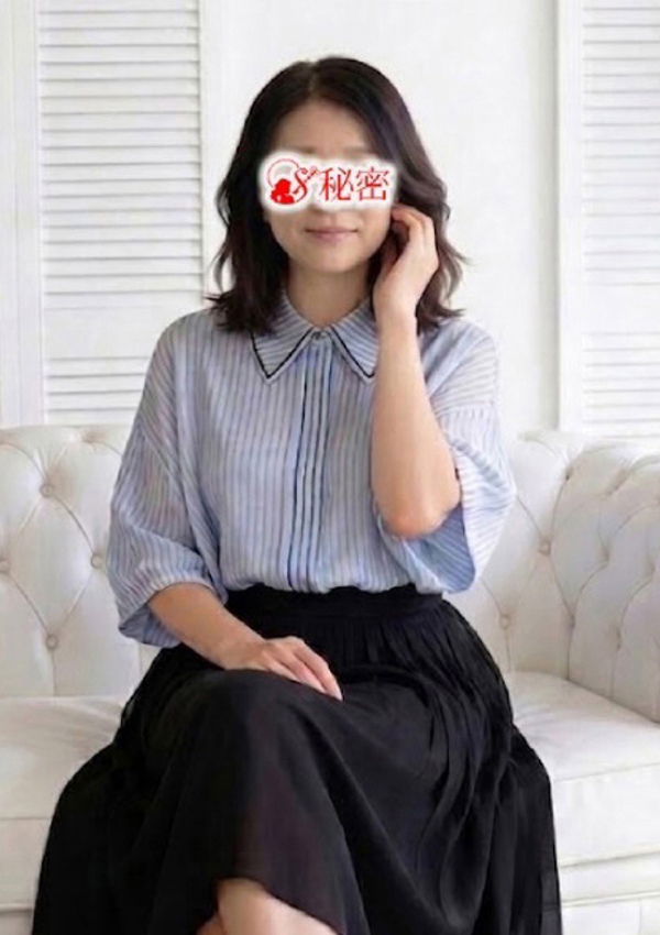 人妻の秘密 成田 よしえ