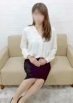 つきな