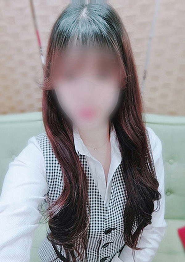 淫乱OL派遣商社 斉藤商事 小鳩つむぎ