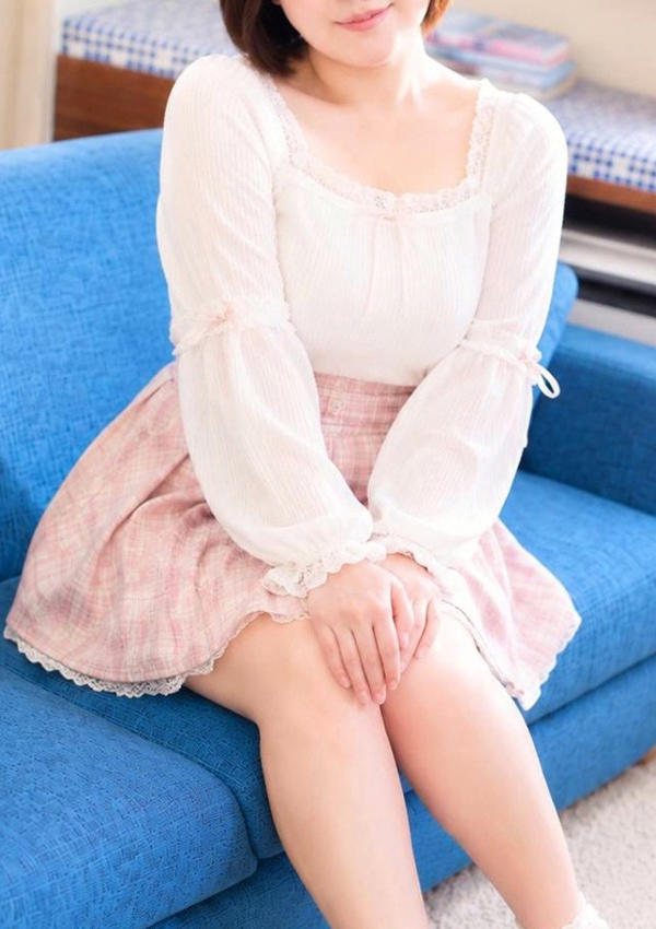 素人妻御奉仕倶楽部 Hips松戸店 なこ