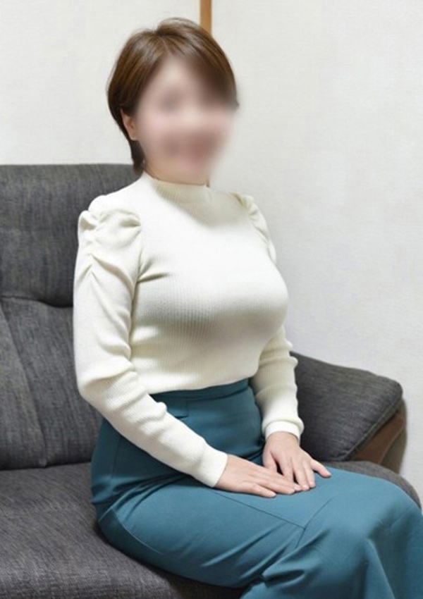 30代40代50代と遊ぶなら博多人妻専科24時 愛田 しずく