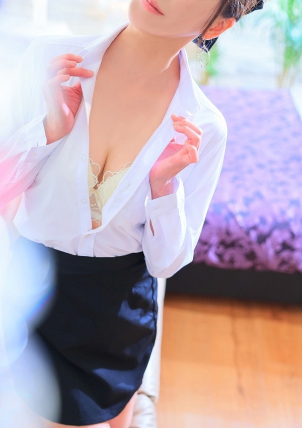 素人妻御奉仕倶楽部 Hips取手店 えま