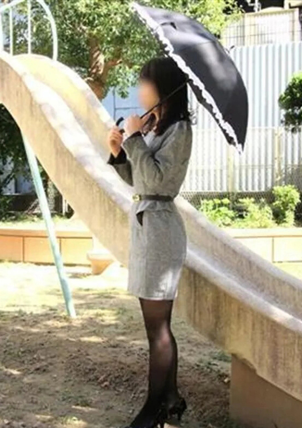 美人屋 本条 結季