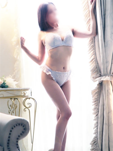 柏人妻花壇 えりな