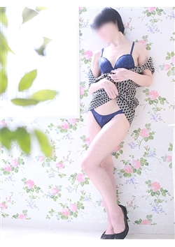 エッチな魅力たっぷりの人妻とエッチなお時間を♪